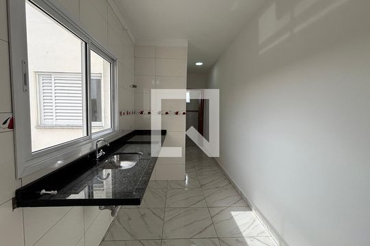 Sala - Cozinha de apartamento para alugar com 2 quartos, 100m² em Vila Clarice, Santo André