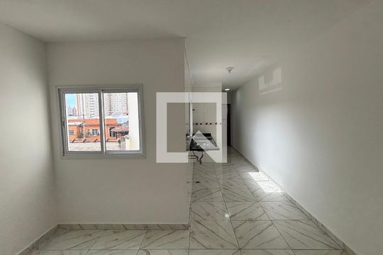 Sala - Cozinha de apartamento para alugar com 2 quartos, 100m² em Vila Clarice, Santo André