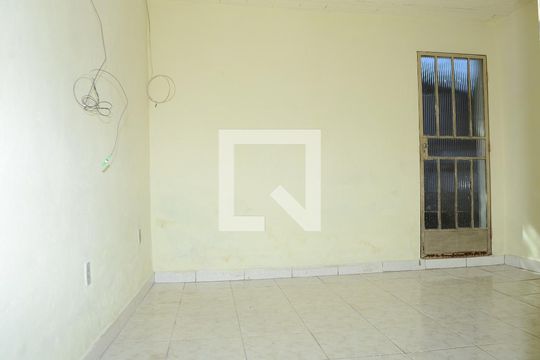 Sala de casa à venda com 1 quarto, 63m² em Goiânia, Belo Horizonte
