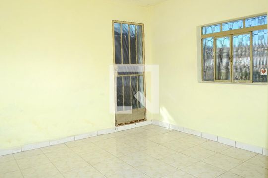 Sala de casa à venda com 1 quarto, 63m² em Goiânia, Belo Horizonte