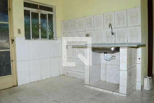 Cozinha de casa à venda com 1 quarto, 63m² em Goiânia, Belo Horizonte
