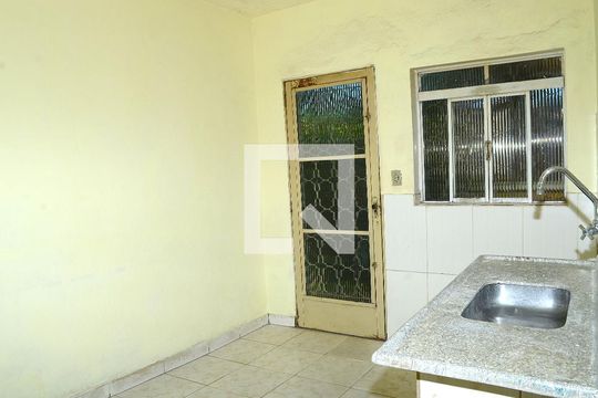 Cozinha de casa à venda com 1 quarto, 63m² em Goiânia, Belo Horizonte