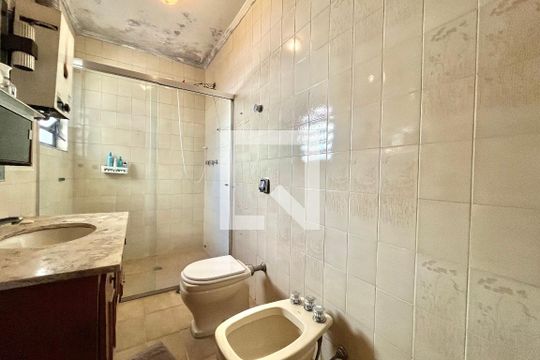 Banheiro da Suíte de casa à venda com 3 quartos, 350m² em Jabaquara, São Paulo