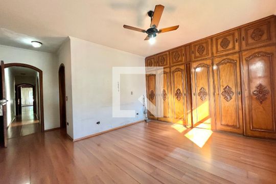 Suite de casa à venda com 3 quartos, 350m² em Jabaquara, São Paulo