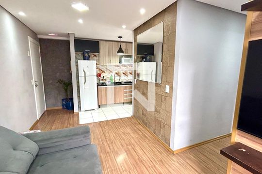 Sala de apartamento à venda com 2 quartos, 47m² em Jardim Bela Vista, Guarulhos