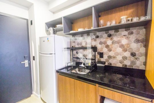 Cozinha de apartamento à venda com 1 quarto, 25m² em Melville Empresarial Ii, Barueri