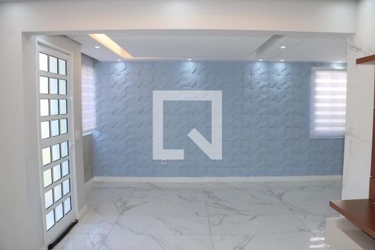 Sala de casa de condomínio para alugar com 4 quartos, 140m² em Jardim Belizário, Cotia