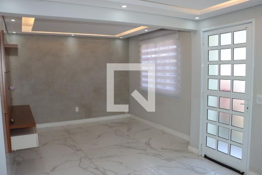 Sala de casa de condomínio para alugar com 4 quartos, 140m² em Jardim Belizário, Cotia