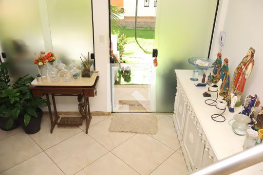 Casa de Condomínio para alugar com 4 quartos, 180m² em Praia do Flamengo, Salvador