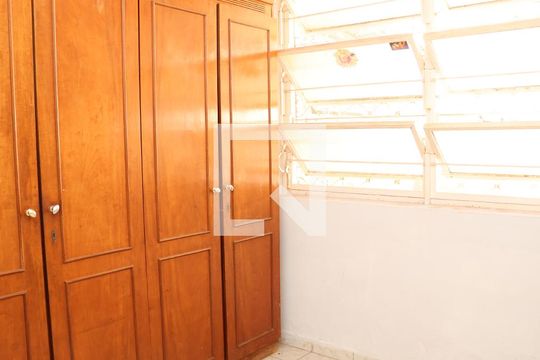 Quarto de casa à venda com 3 quartos, 432m² em Setor Aeroporto, Goiânia