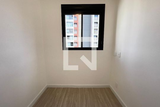 Quarto 1 de apartamento para alugar com 2 quartos, 40m² em Butantã, São Paulo