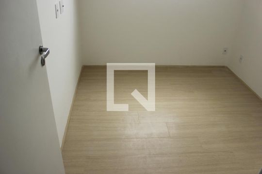 Quarto 1 de apartamento para alugar com 2 quartos, 34m² em Centro, Guarulhos