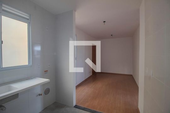 Cozinha/Area de serviço de apartamento à venda com 2 quartos, 40m² em Cavalhada, Porto Alegre