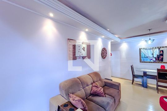 Sala de apartamento à venda com 3 quartos, 70m² em Vila Santa Isabel, São Paulo