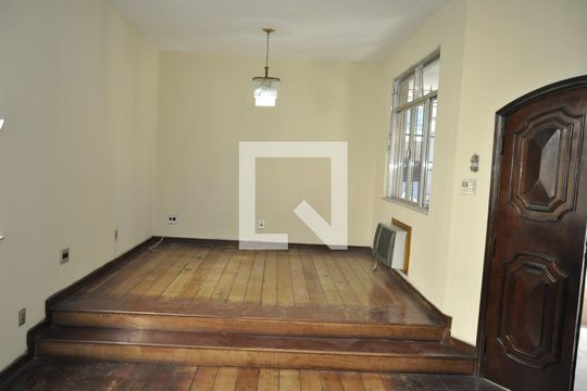 Casa de Condomínio à venda com 8 quartos, 120m² em Méier, Rio de Janeiro