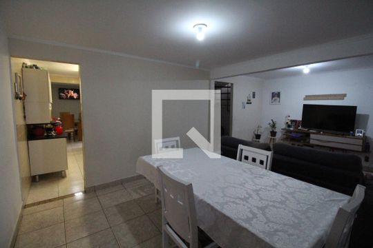Casa à venda com 3 quartos, 129m² em Conjunto Habitacional Barreira Grande, São Paulo