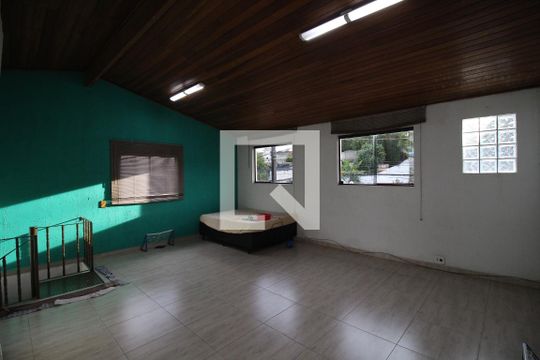 Casa à venda com 3 quartos, 129m² em Conjunto Habitacional Barreira Grande, São Paulo