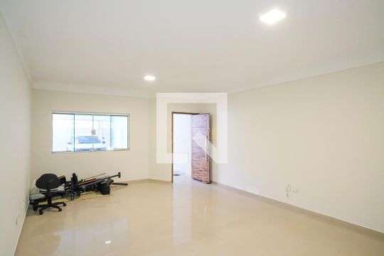 Sala de casa para alugar com 3 quartos, 273m² em Olímpico, São Caetano do Sul