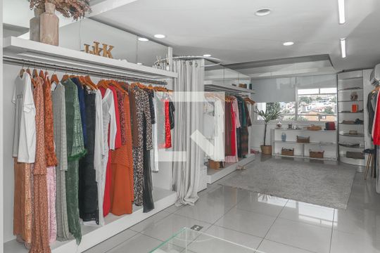 Sala de casa à venda com 2 quartos, 500m² em Vila Jardim, Porto Alegre