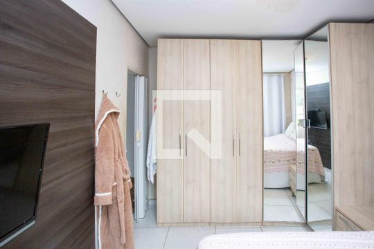 Quarto 1 de casa à venda com 3 quartos, 450m² em Eldorado, Diadema