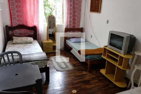 Quarto de casa para alugar com 4 quartos, 250m² em Vila Santana, Valinhos
