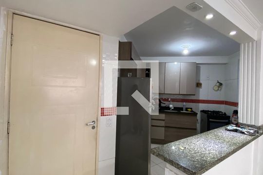 Sala - Cozinha de apartamento à venda com 2 quartos, 55m² em Bandeiras, Osasco