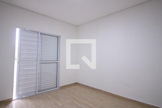 Casa para alugar com 2 quartos, 110m² em Parque Sao Rafael, São Paulo