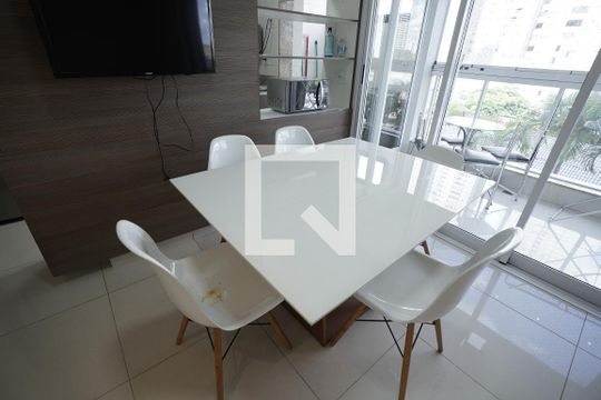 Apartamento para alugar com 3 quartos, 90m² em Setor Bueno, Goiânia