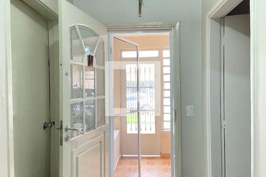 Casa à venda com 3 quartos, 307m² em Bela Vista, Osasco