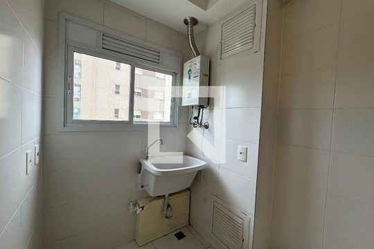 Área de Serviço de apartamento para alugar com 1 quarto, 41m² em Umuarama, Osasco