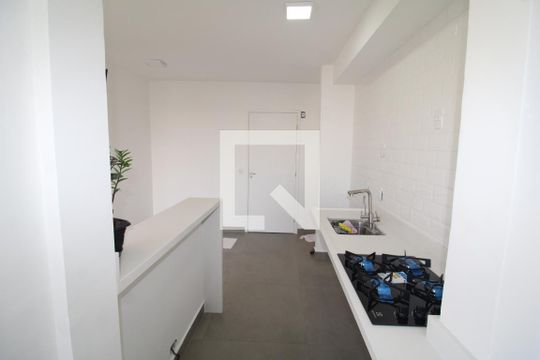 Sala / Cozinha de apartamento à venda com 2 quartos, 42m² em Vila Guaca, São Paulo