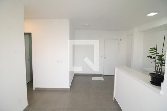 Sala / Cozinha de apartamento à venda com 2 quartos, 42m² em Vila Guaca, São Paulo