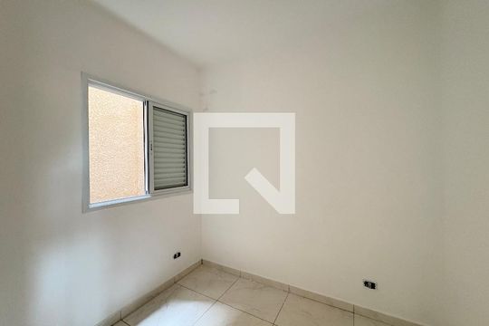 Quarto 2 de apartamento para alugar com 2 quartos, 60m² em Jardim Mangalot, São Paulo
