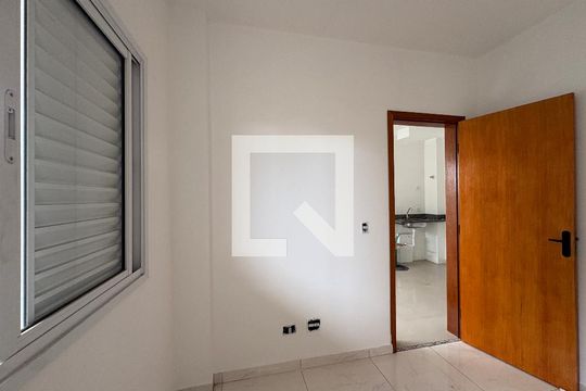 Quarto 1 de apartamento para alugar com 2 quartos, 60m² em Jardim Mangalot, São Paulo