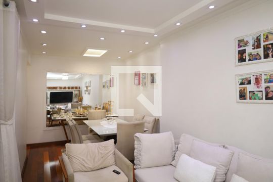 Casa à venda com 5 quartos, 180m² em Jardim Sao Joao (zona Leste), São Paulo