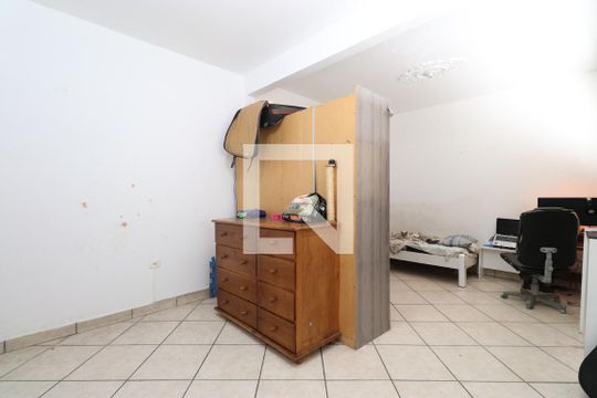Quarto 3 de casa para alugar com 2 quartos, 120m² em Água Branca, São Paulo