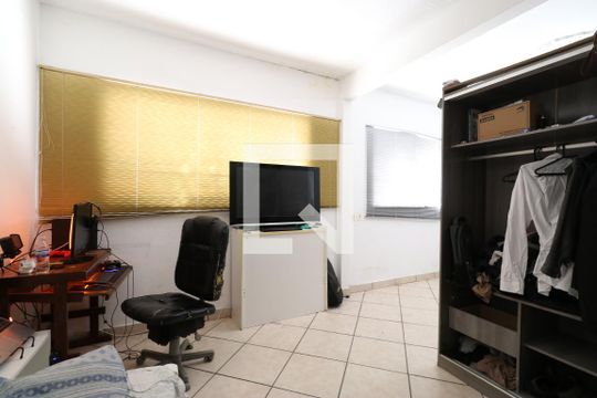 Quarto  de casa para alugar com 2 quartos, 120m² em Água Branca, São Paulo