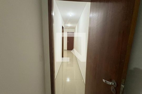 Corredor de casa de condomínio para alugar com 3 quartos, 180m² em Guaratiba, Rio de Janeiro