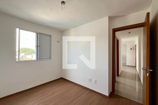 Quarto 1 de apartamento para alugar com 2 quartos, 48m² em Vila Satúrnia, Campinas