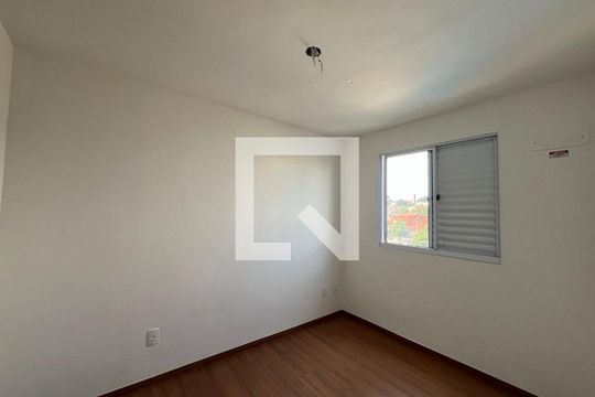 Quarto 1 de apartamento para alugar com 2 quartos, 48m² em Vila Satúrnia, Campinas