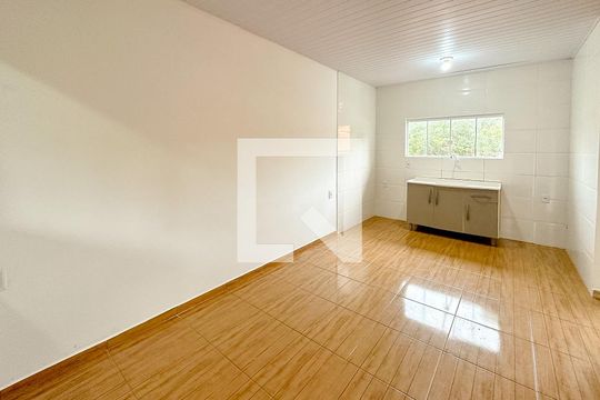 Apartamento para alugar com 1 quarto, 45m² em São João do Rio Vermelho, Florianópolis