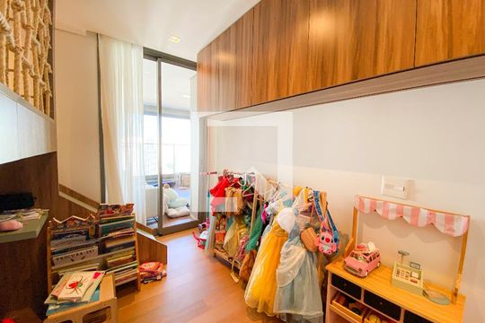Quarto 1 de apartamento à venda com 4 quartos, 232m² em Lapa, São Paulo