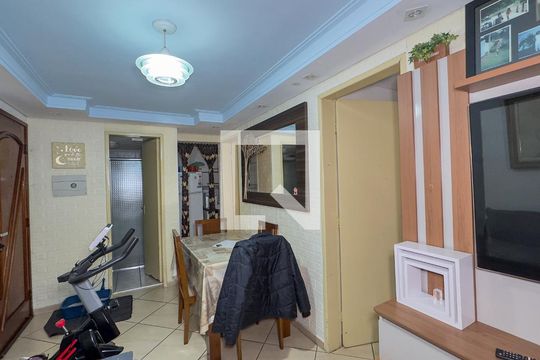 Sala de apartamento à venda com 3 quartos, 50m² em Parque Santo Antônio, São Paulo