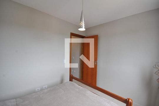 Quarto 1 de apartamento à venda com 2 quartos, 52m² em Vila Irmaos Arnoni, São Paulo