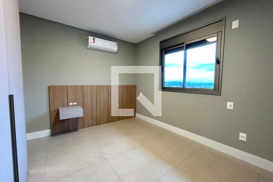 Suíte 2 de apartamento para alugar com 2 quartos, 76m² em Córrego Grande, Florianópolis