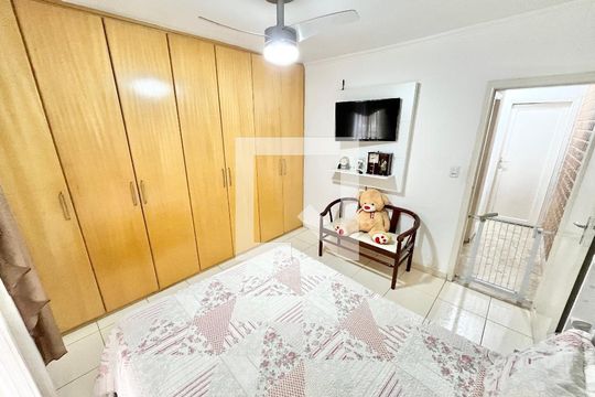 Quarto 1 de casa à venda com 2 quartos, 72m² em Vila Pauliceia, São Paulo