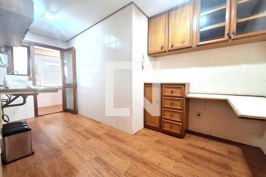 Sala de apartamento para alugar com 3 quartos, 114m² em Centro Histórico, Porto Alegre
