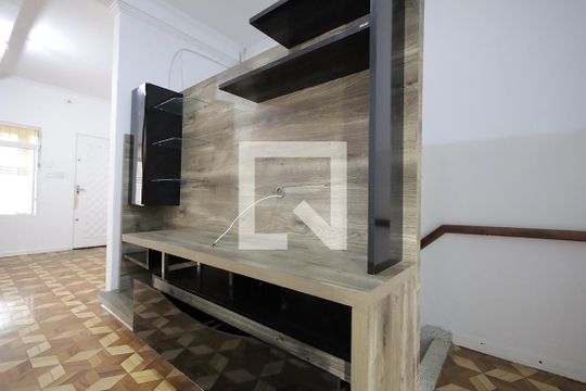 Sala de casa para alugar com 2 quartos, 150m² em Parque Oratório, Santo André