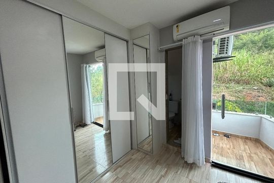 Quarto 1 - Suíte de casa à venda com 3 quartos, 110m² em Jardim Sulacap, Rio de Janeiro