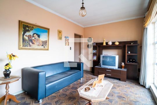 Casa para alugar com 2 quartos, 310m² em Centro, Votorantim